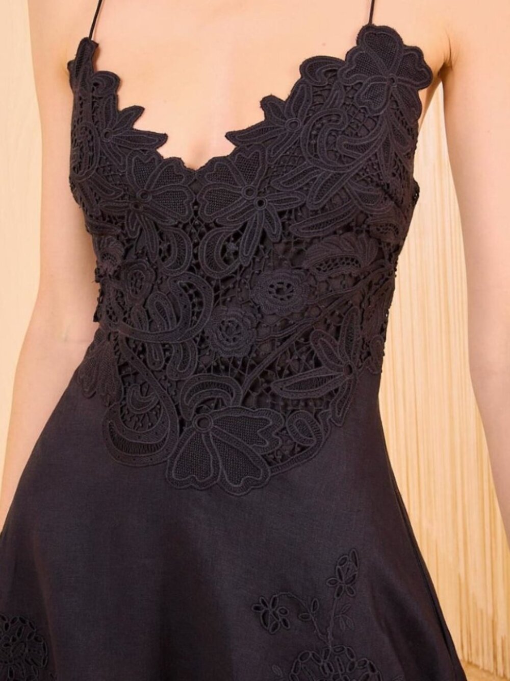 NWOT ULLA JOHNSON Brigitte Guipure Lace-Paneled Linen Dress in Noir XS $1,650 - Picture 3 of 10